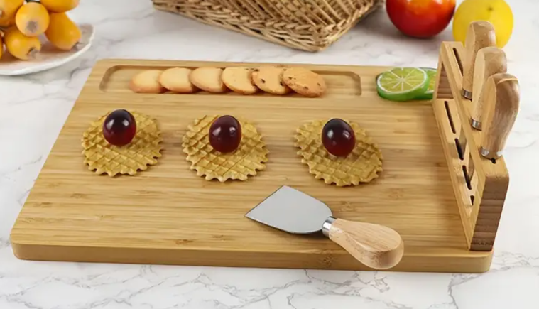 Großes Bambus-Käsebrett-Set mit Holzschneidebrettern & Käsemesser – ideales Partygeschenk