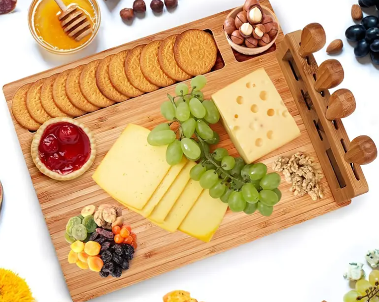 Großes Bambus-Käsebrett-Set mit Holzschneidebrettern & Käsemesser – ideales Partygeschenk